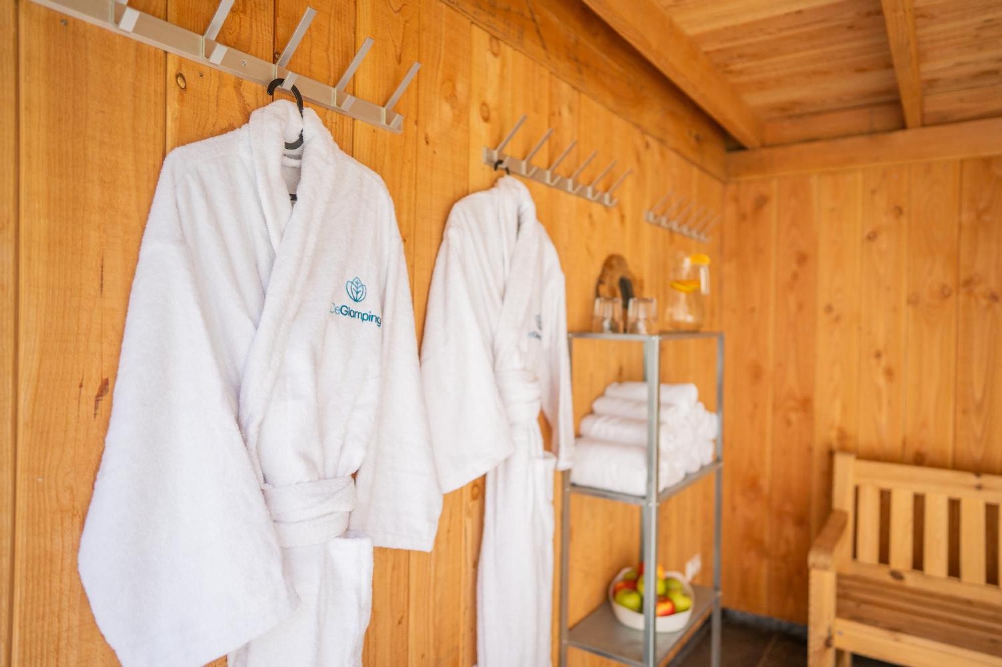 Glamping Lodge With Eco-Wellness Zeewolde Exterior foto
